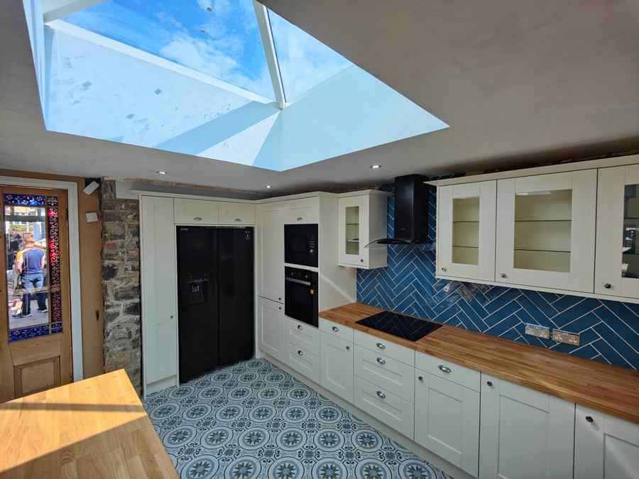 Country kitchen herringbone