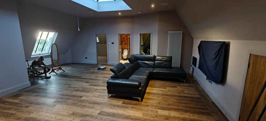 Loft bedroom and en-suite